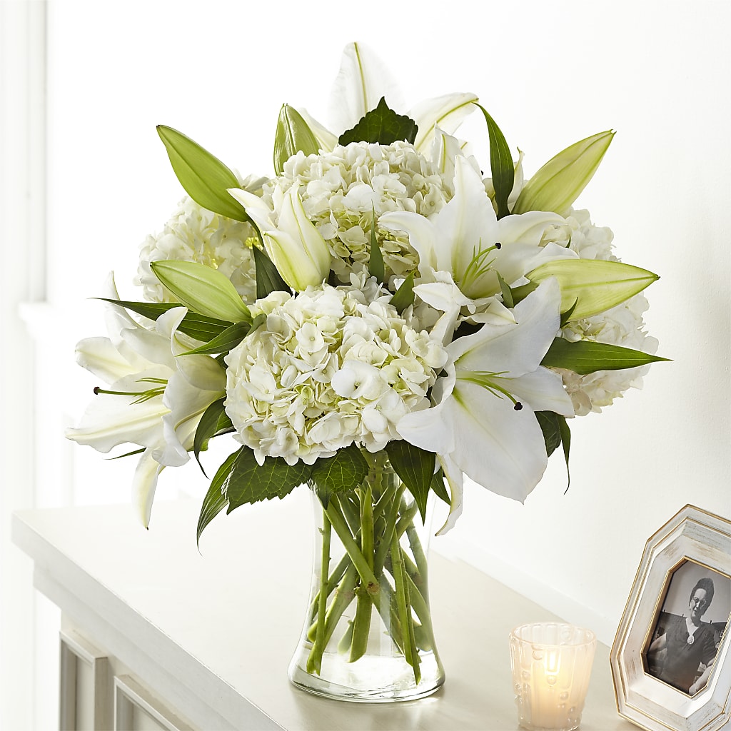 Compassionate Lily Bouquet – Schoodic In Bloom, Winter Harbor ME