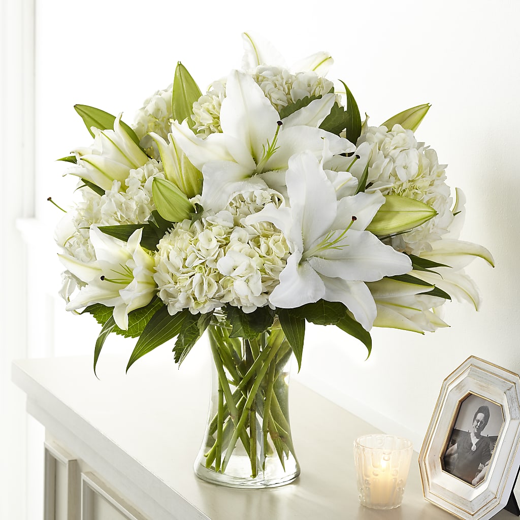 Compassionate Lily Bouquet – Schoodic In Bloom, Winter Harbor ME