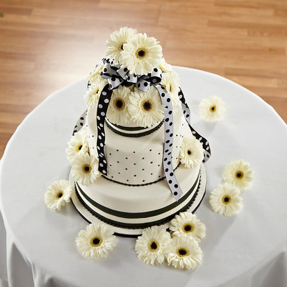 Simple Sophistication Cake Décor –  Schoodic In Bloom, Winter Harbor ME